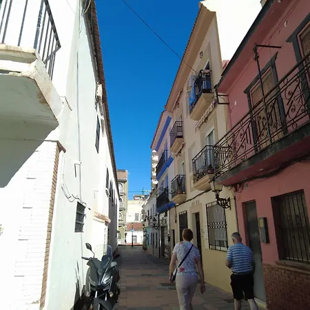 Holidays Sun & *